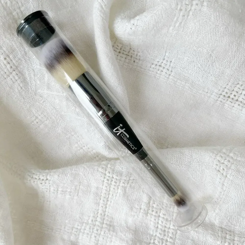 IT Cosmetics Heavenly Luxe Complexion Perfection Makeup Brush #7 NEW Sealed